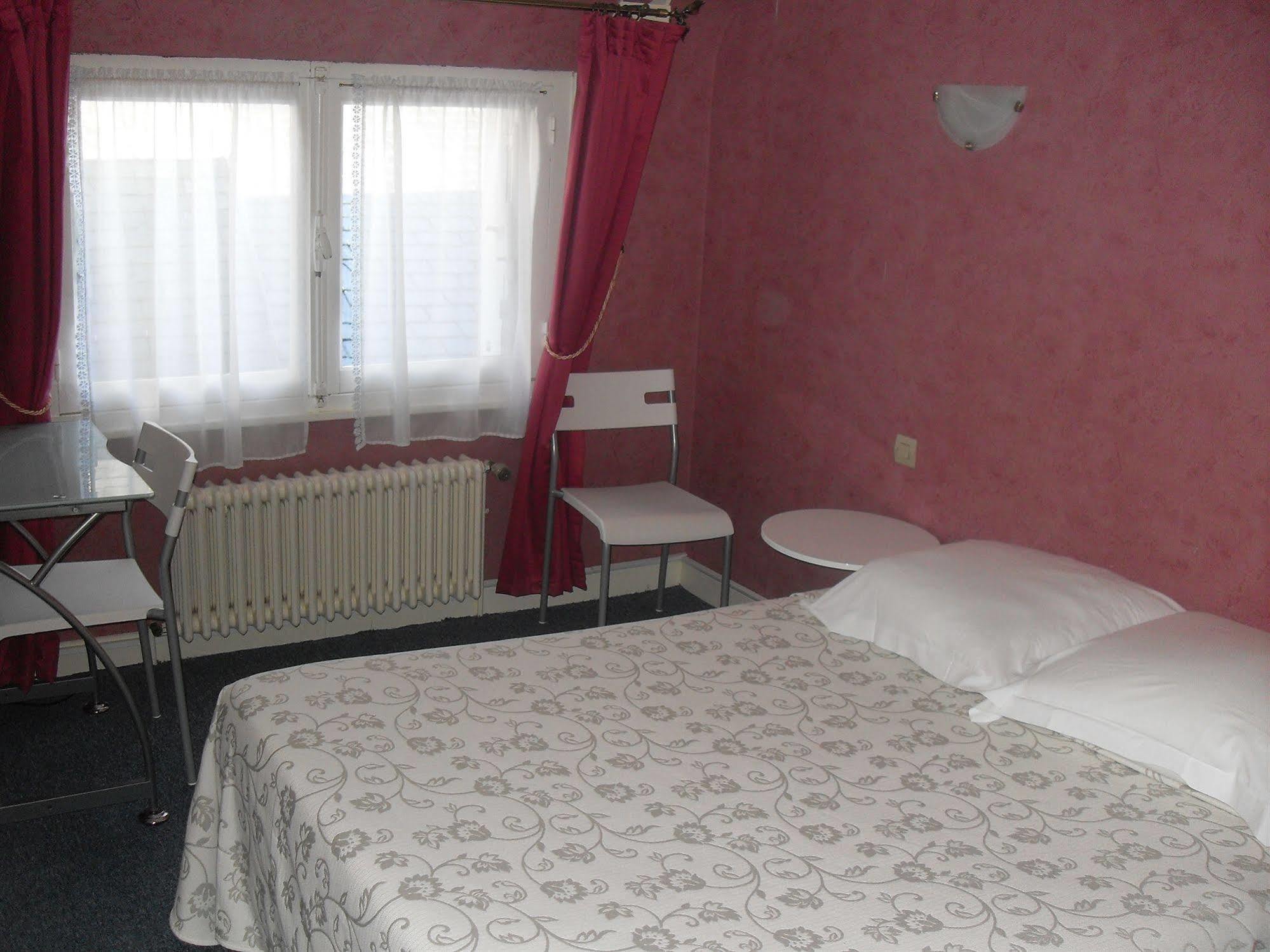 Hotel Restaurant Bocher Ploubazlanec Zewnętrze zdjęcie